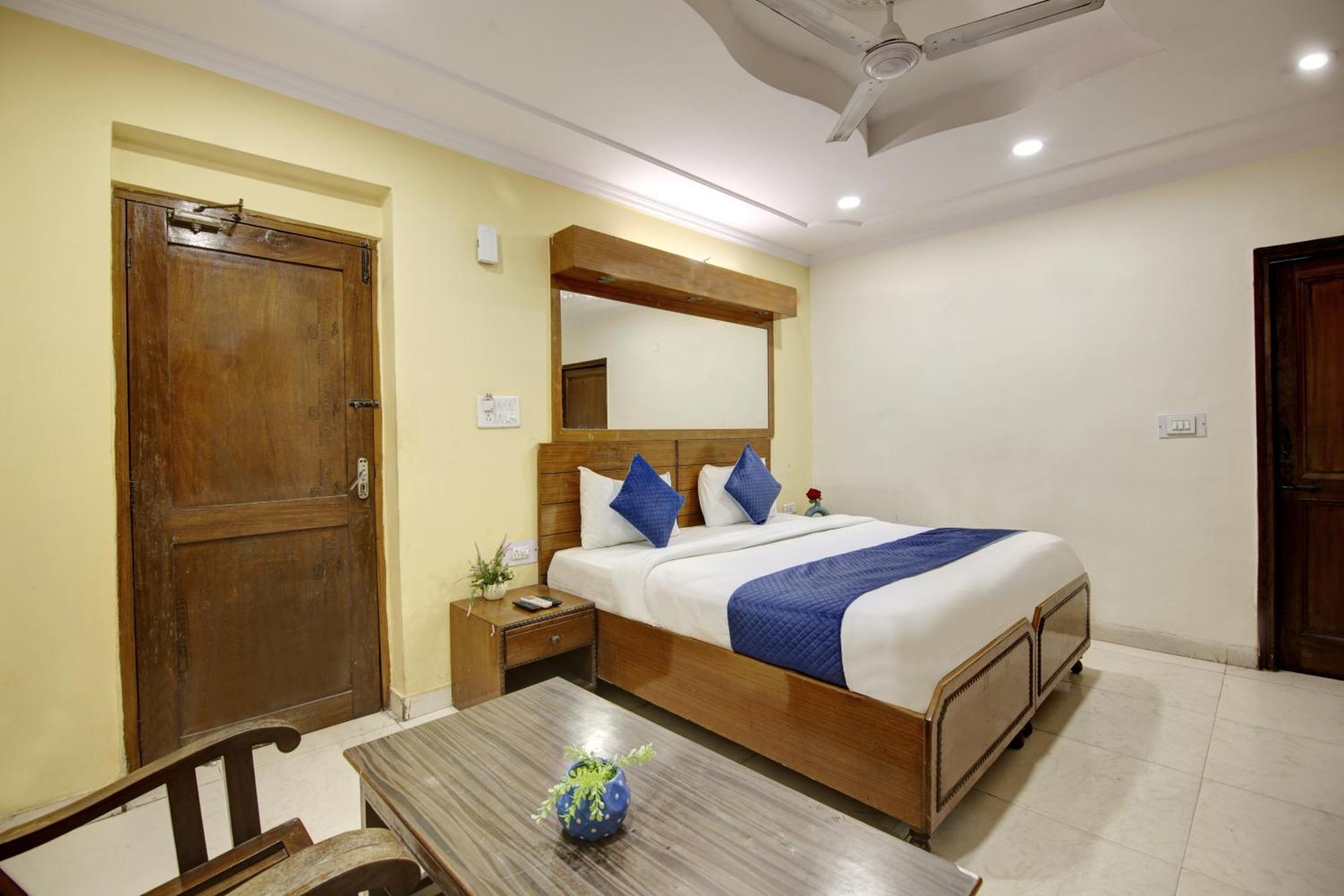 Hotel The Eden Park Noida Eksteriør billede