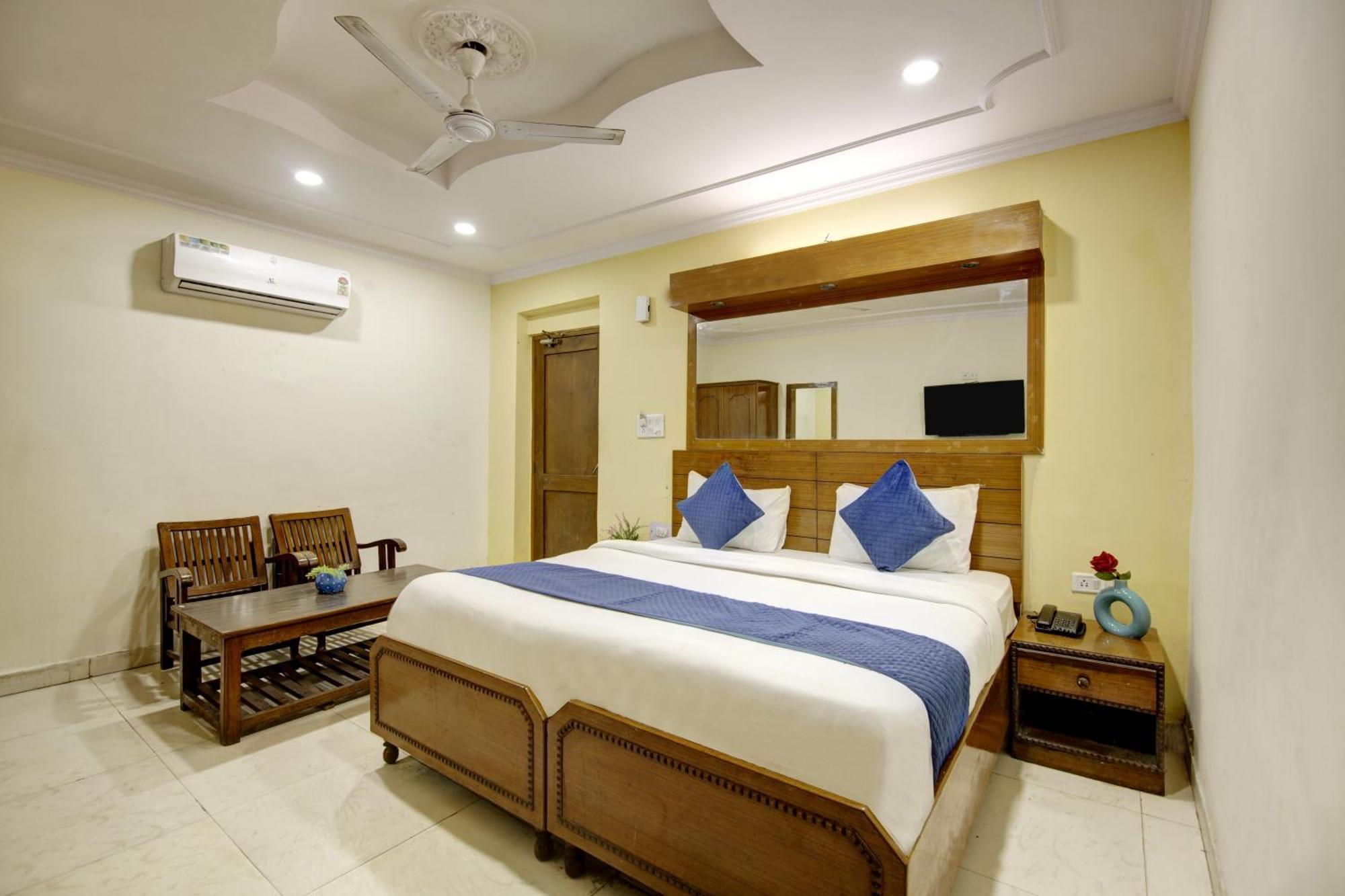 Hotel The Eden Park Noida Eksteriør billede