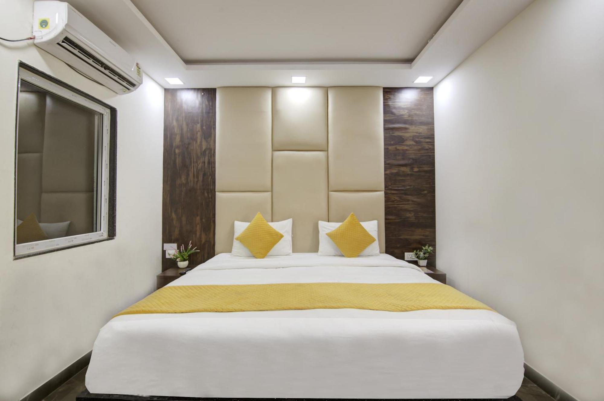 Hotel The Eden Park Noida Eksteriør billede